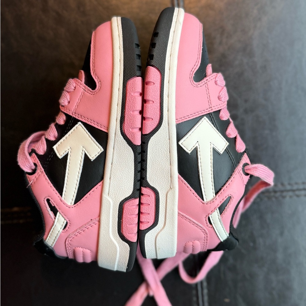 Off-White KIDS OUT OF OFFICE Pink, Black and White Sneakers. Size 26 Luxury